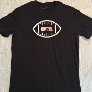 Under Armour Men’s Black XL shirt